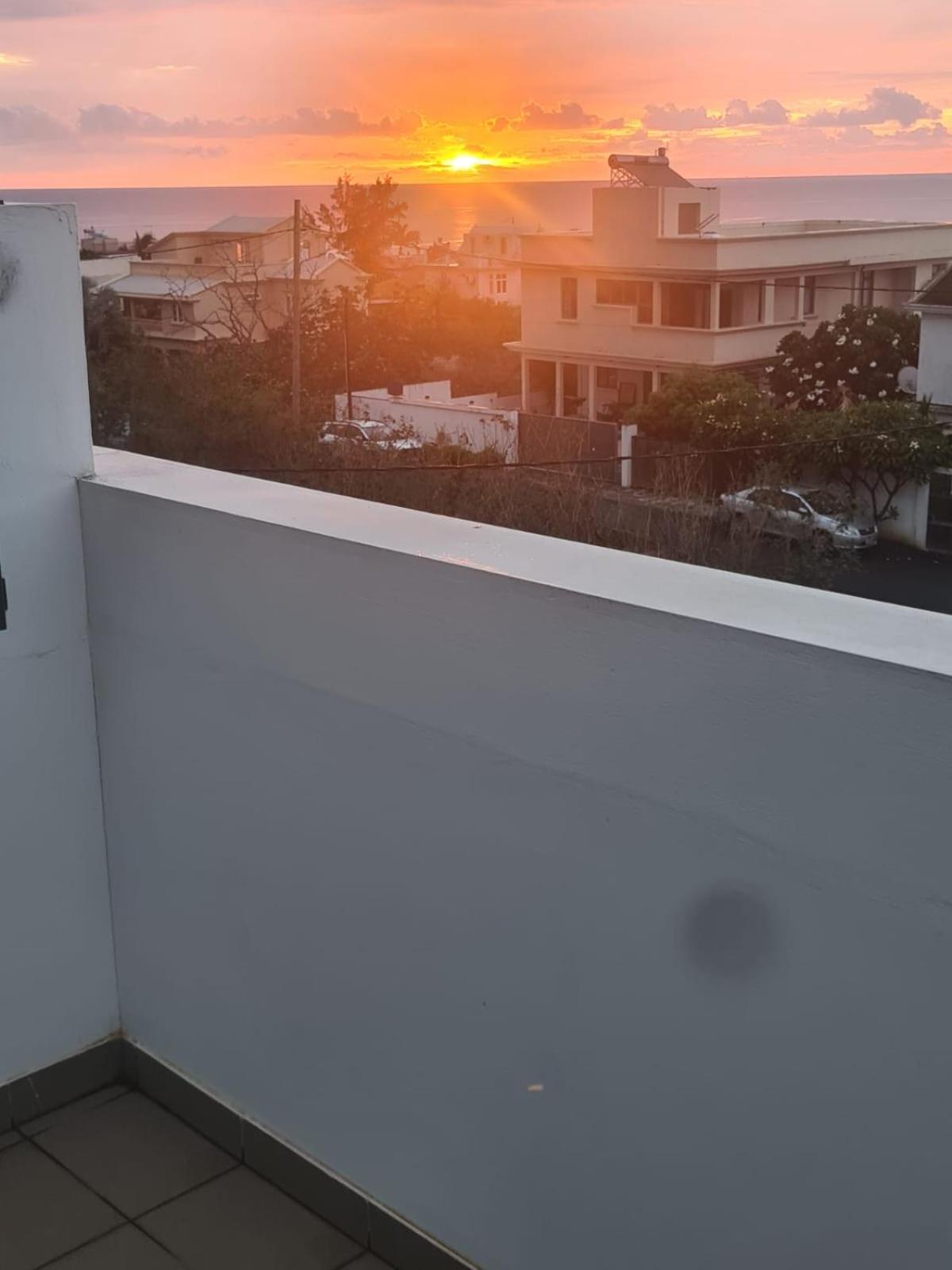 Ocean Blue Villa, Flic-En-Flac Exterior photo